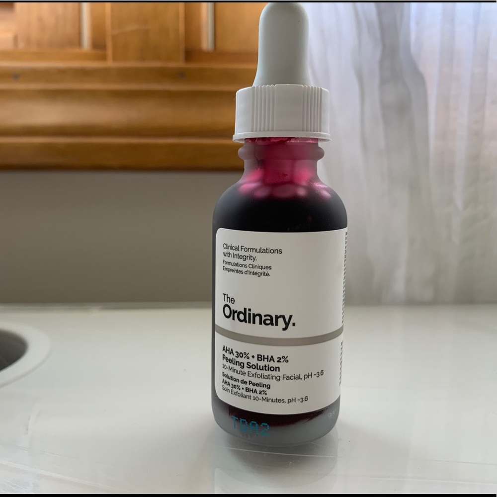 The ordinary AHA BHA peeling solution